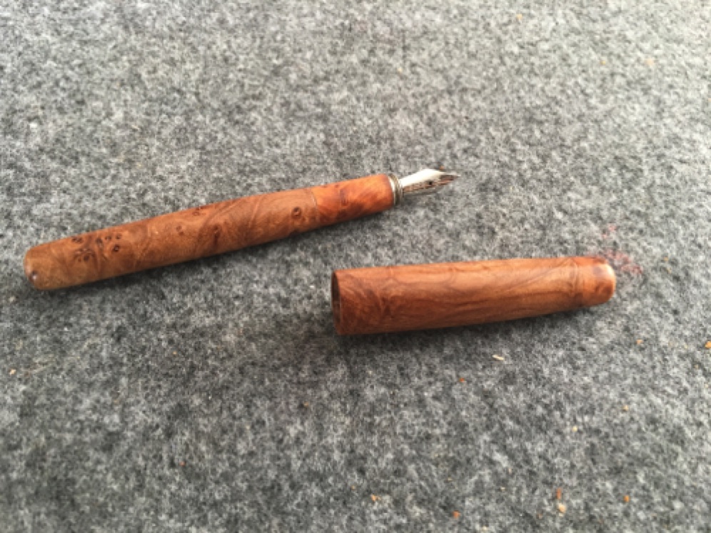 Füller Thuya Maser Griff aus Holz